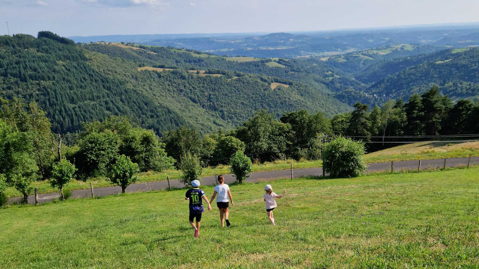 Lire la suite à propos de l’article 5 randonnées incontournables autour d’Espalion, Estaing et Entraygues-sur-Truyère